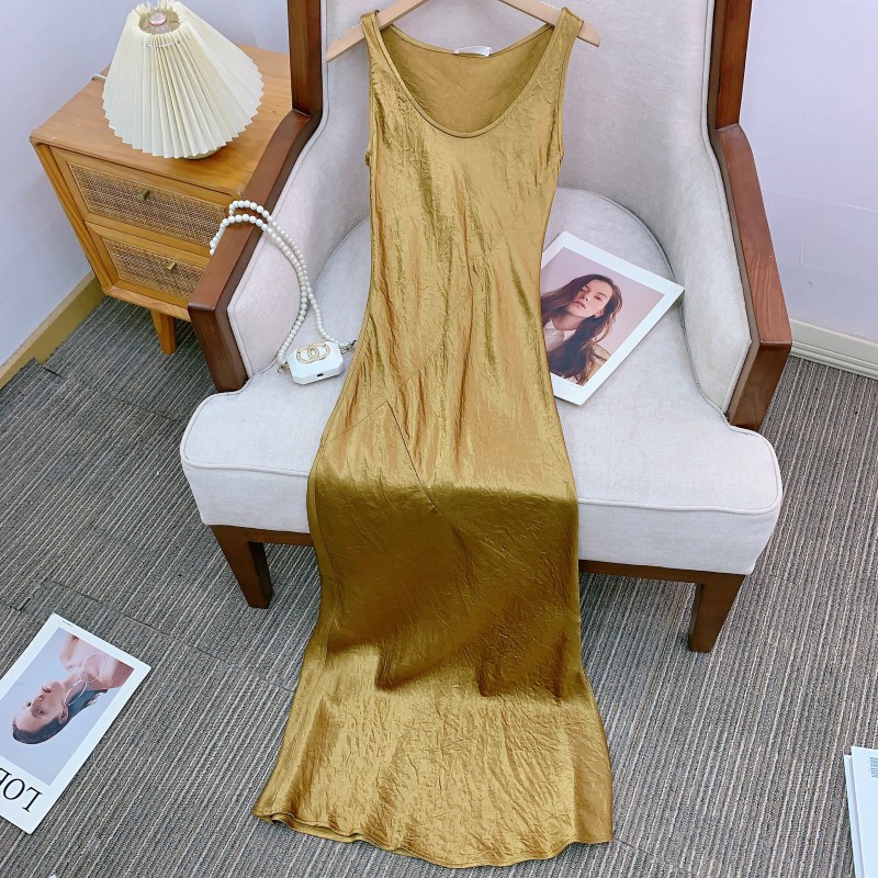 Silk Satin Crepe Chiffon Cool-Feeling Sheath Dress with U-Neck Flowing Drape, Stereoscopic Panel Design - Image 3