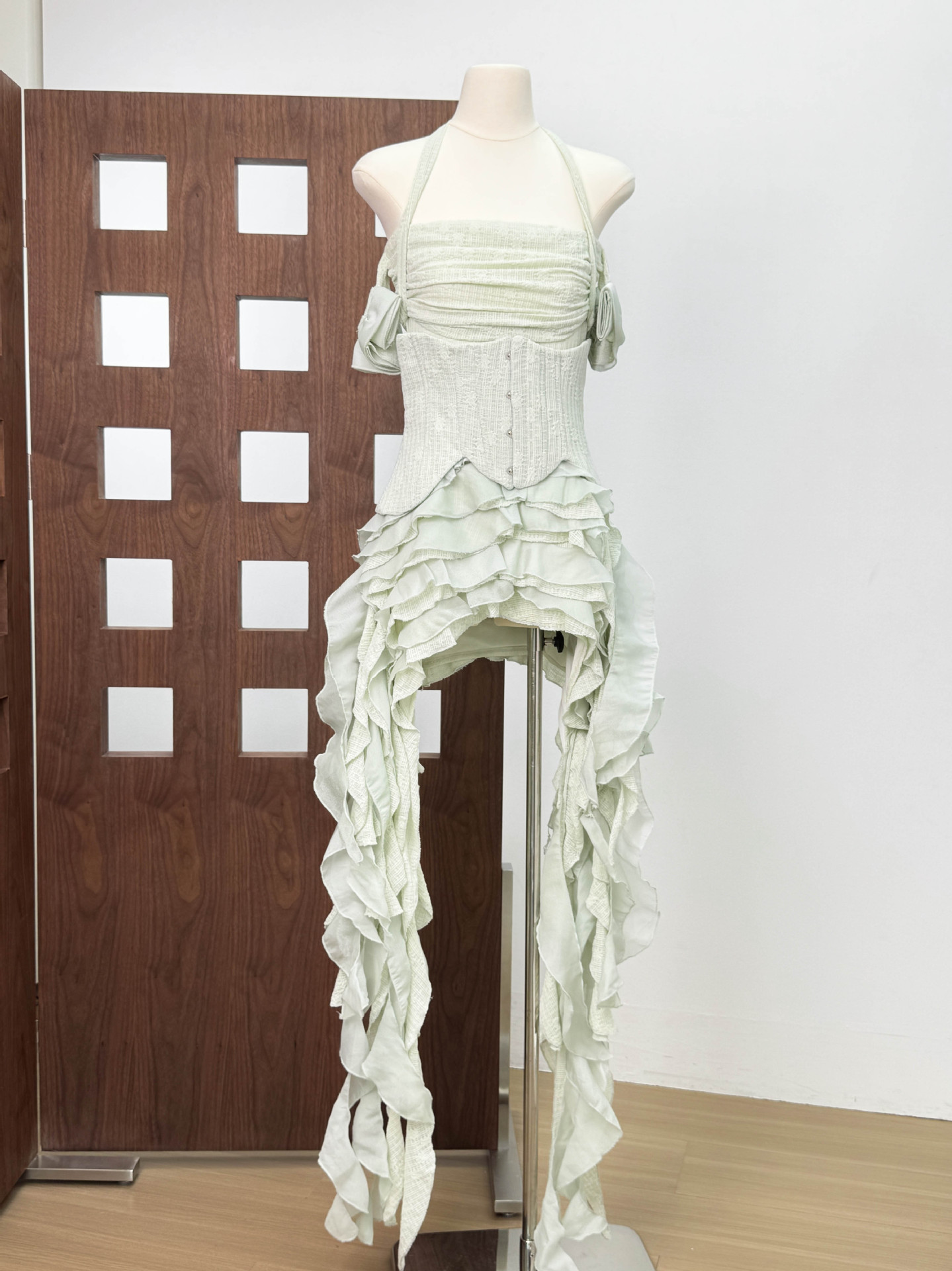 Feng Moti Kim Hyun-ah Style Vietnamese Small Brand Design Flare Irregular Fringe Maxi Dress with Strap Neckline - Image 6