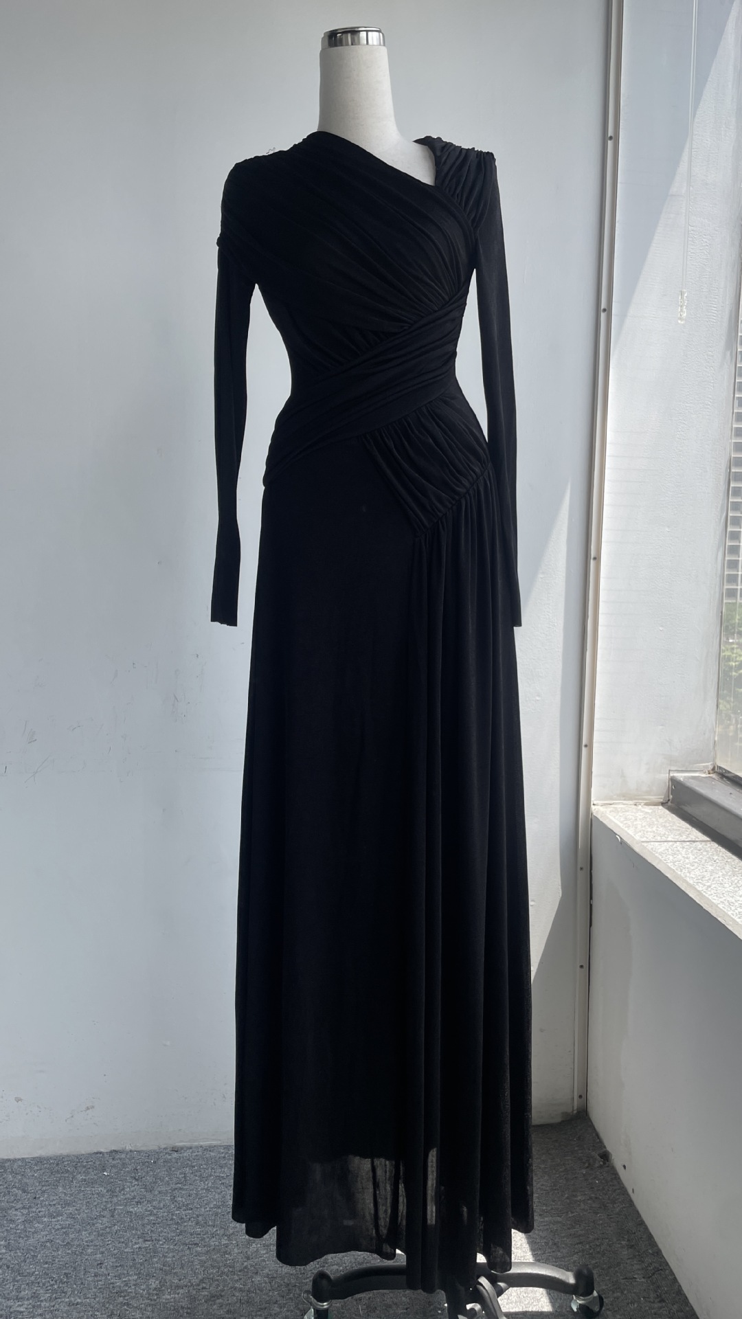 Pleated Long Sleeve Maxi Dress with Unique Design, Floor-Length Formal Gown - Image 7
